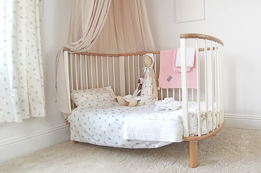 Rabbits and Roses Cot Bed Duvet Set for Girl's Room